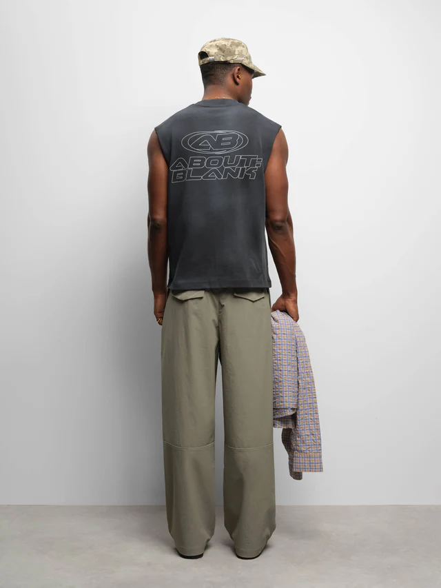 About:blank ellipse sleeveless t-shirt